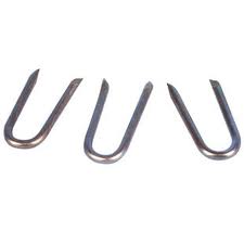 Krammen gegalvaniseerd 3x30mm doos á 1 kg