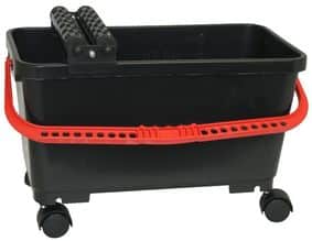 Emmer 25 ltr. wielen (2 met rem), open rollenset,vuil rooster en inwasbord met hydrospons geblokt ingesneden.